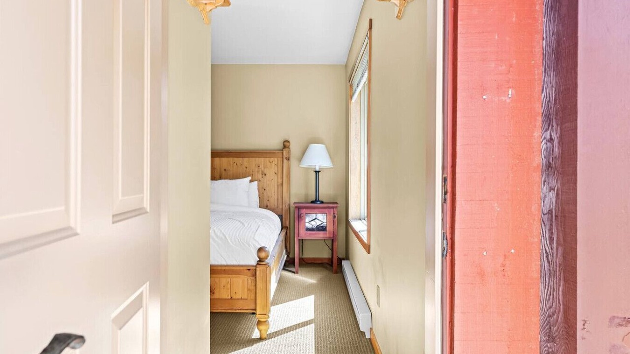 Photo of Bedroom in Golden