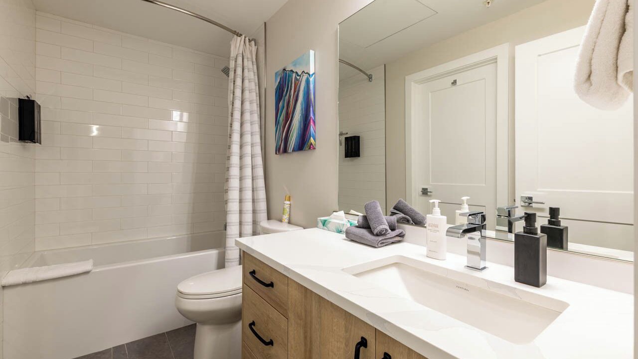 Photo of Bathroom in Golden