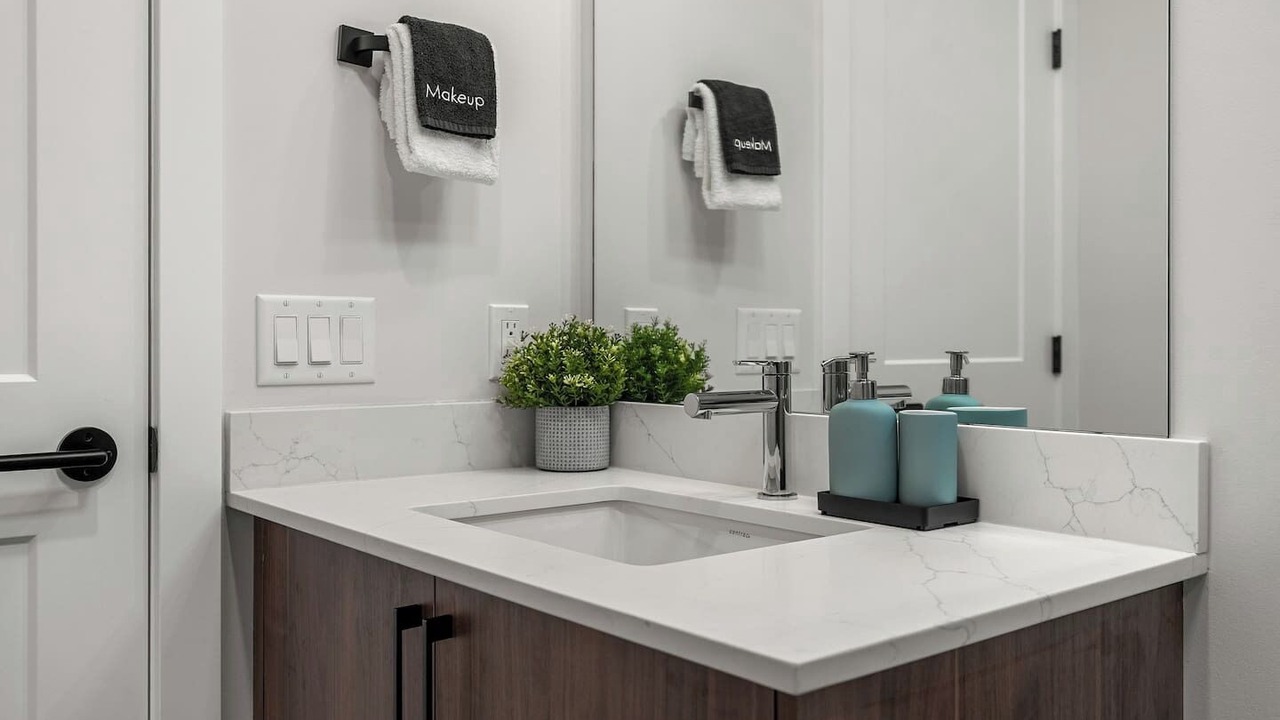Photo of Bathroom in Panorama