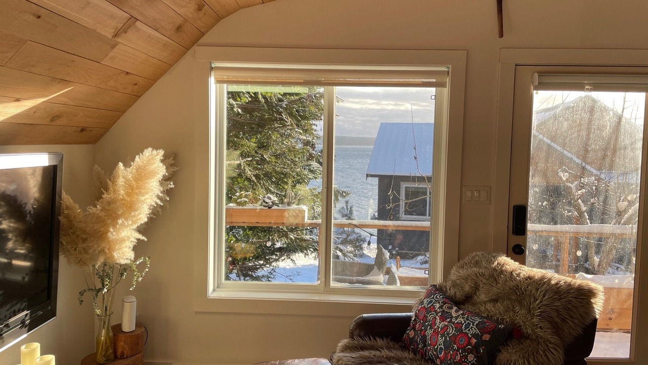 Photo of Livingroom in Powell River