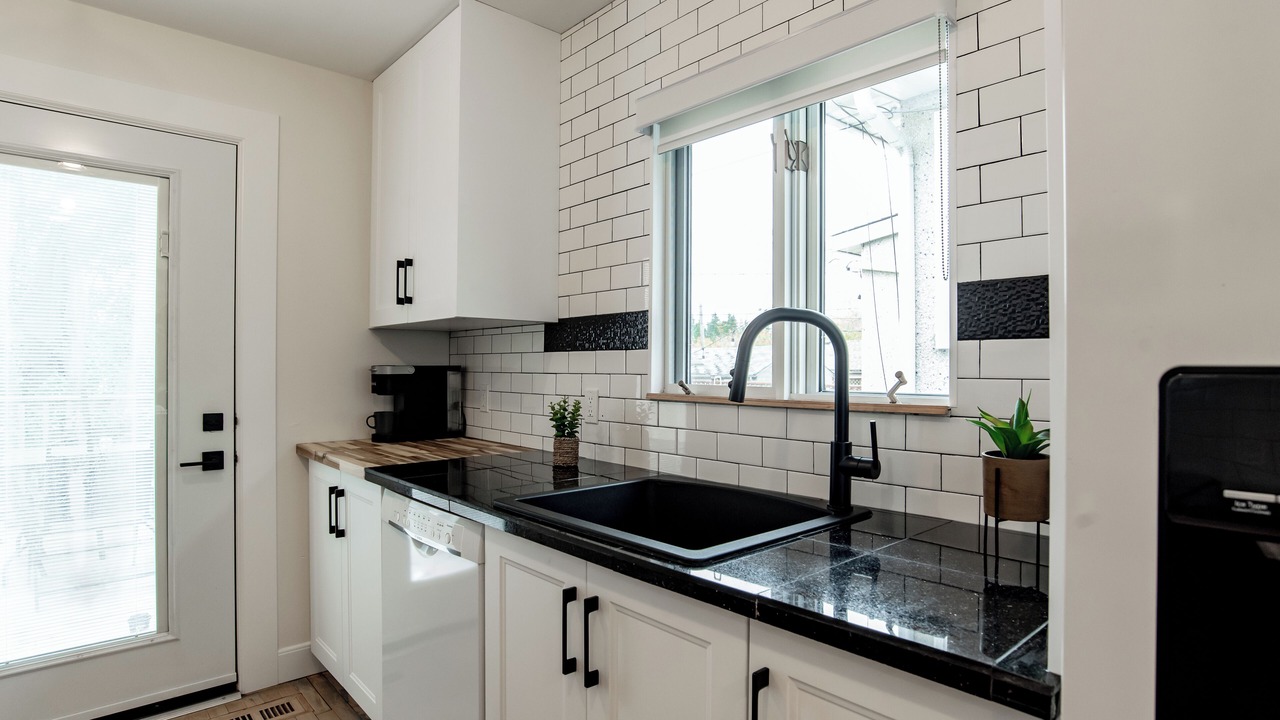 Photo of Kitchen in Southeast Edmonton