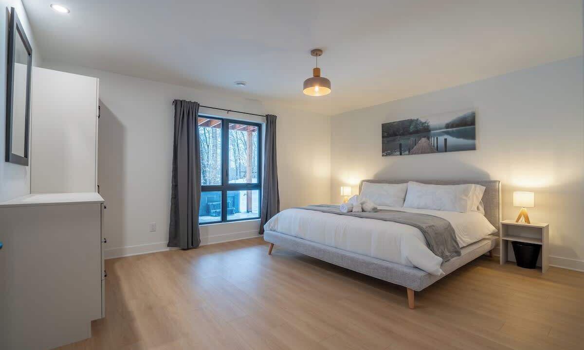 Photo of Bedroom in Saint-Faustin-Lac-Carre
