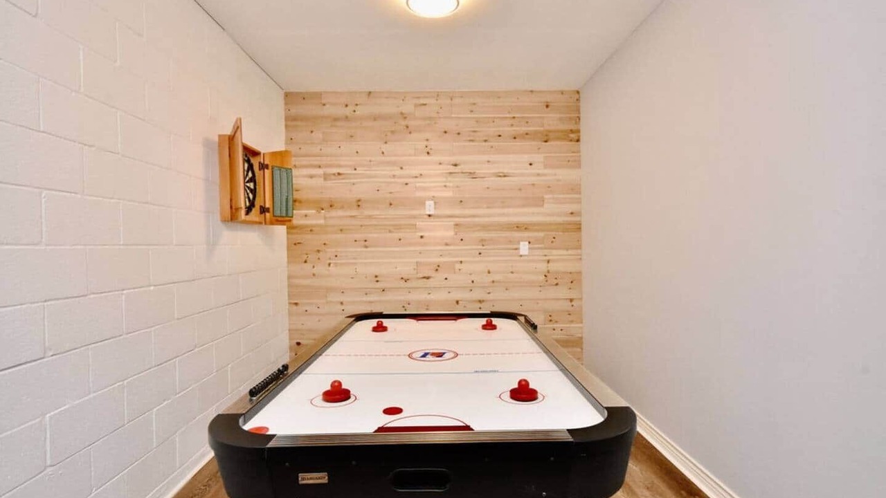 Photo of Bedroom in Wasaga Beach