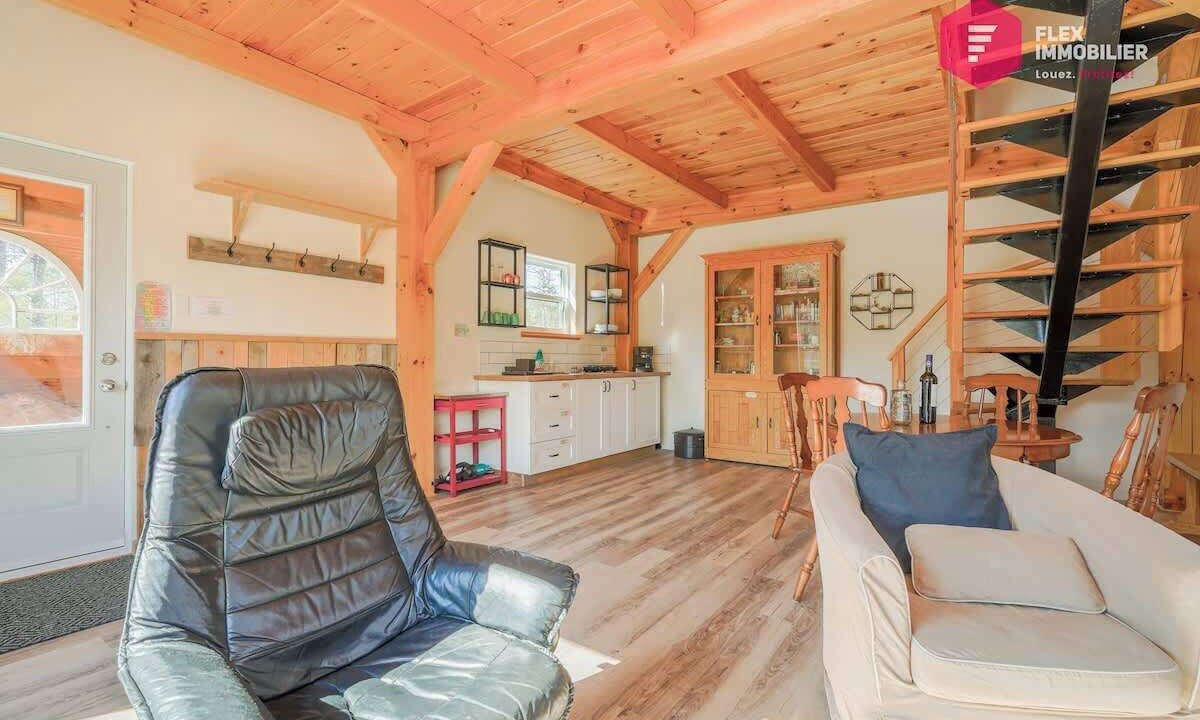 Photo of Livingroom in Notre-Dame-Des-Bois