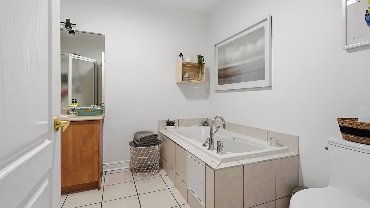 Photo of Bathroom in La Cite-Limoilou