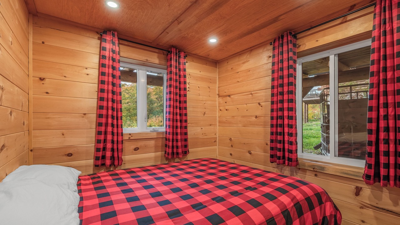 Photo of Bedroom in Saint-Philemon