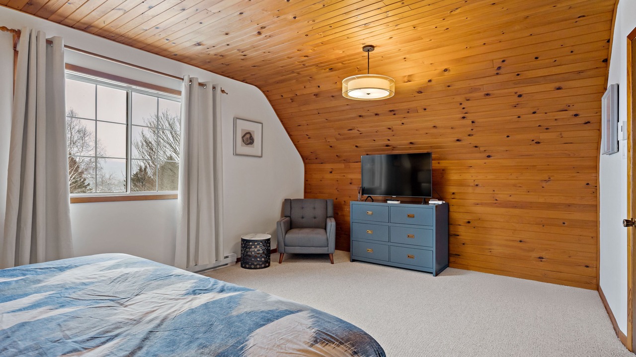 Photo of Bedroom in Mont-Tremblant