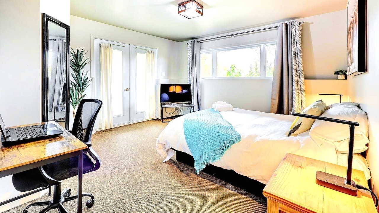 Photo of Bedroom in Petite-Riviere-Saint-Francois