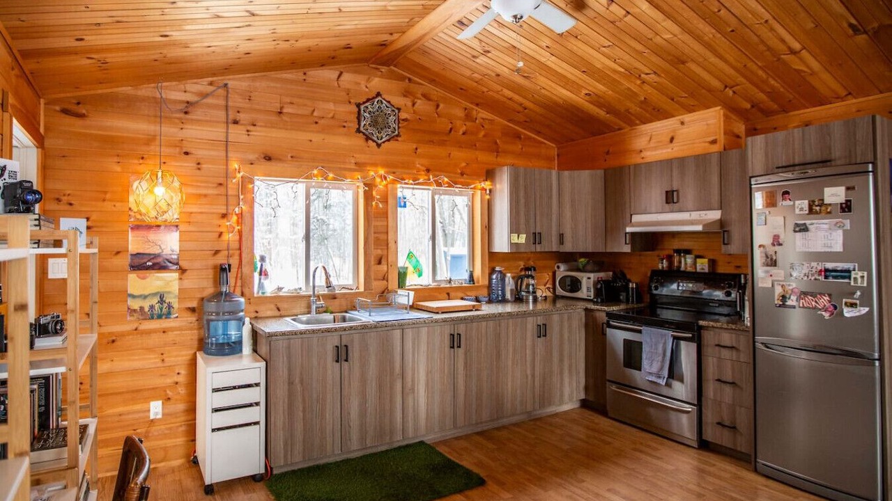 Photo of Kitchen in Pontiac