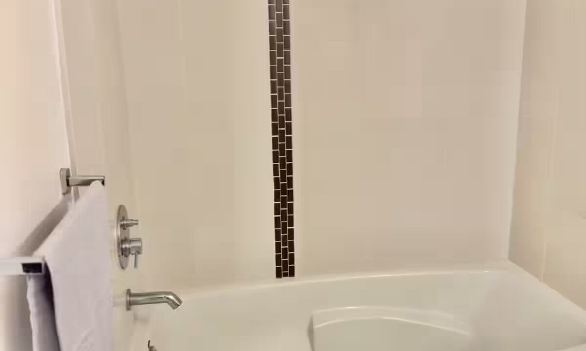 Photo of Bathroom in West Point Grey