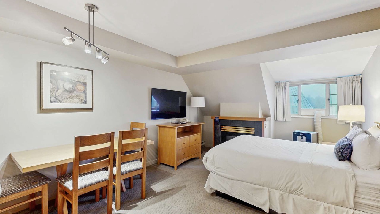 Photo of Bedroom in Whistler Village
