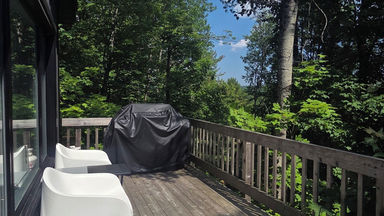 Photo of Patio Balcony in Sainte-Lucie-des-Laurentides