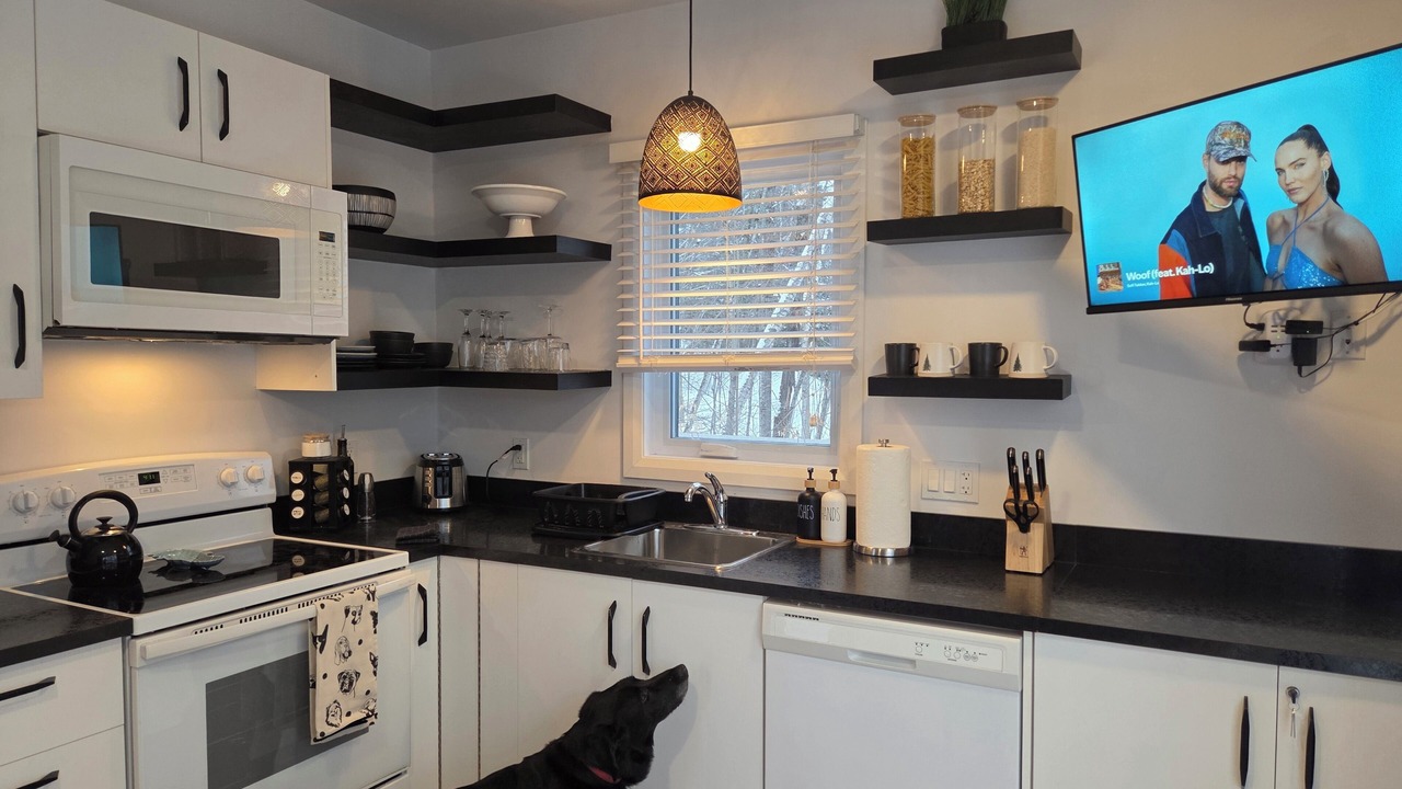 Photo of Kitchen in Sainte-Lucie-des-Laurentides