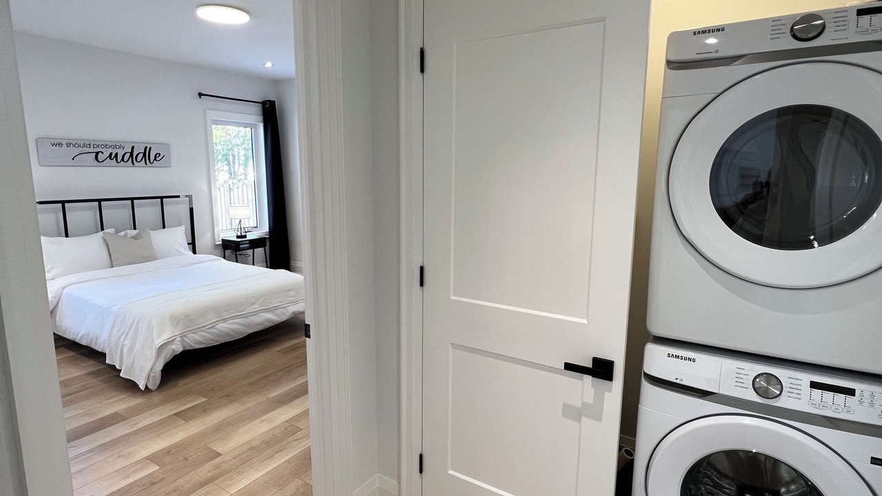 Photo of Bedroom in Alcona