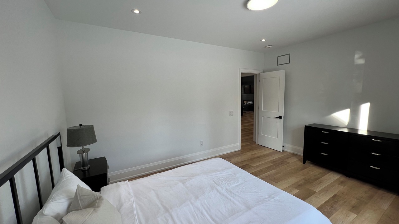 Photo of Bedroom in Alcona