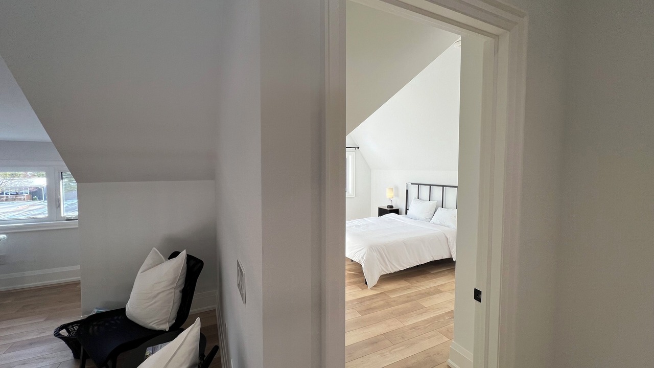 Photo of Bedroom in Alcona