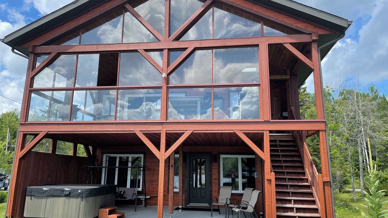 Photo of Outdoor in Adstock