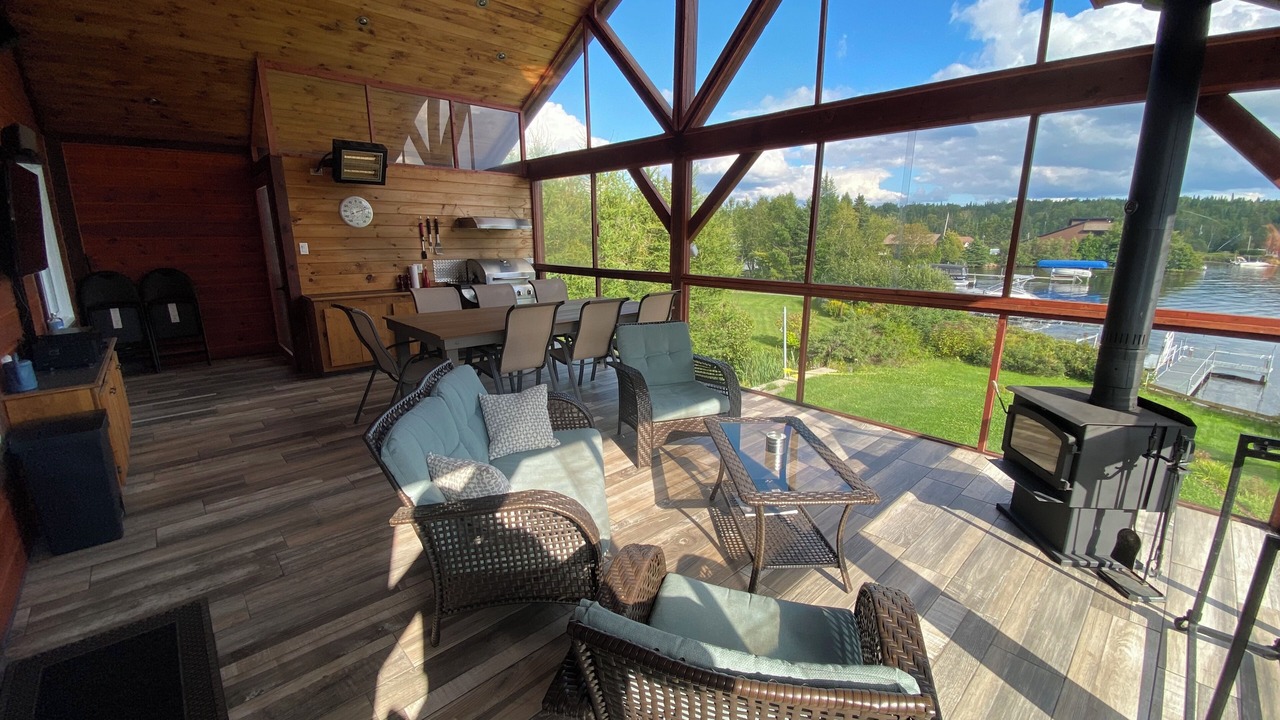 Photo of Livingroom in Adstock