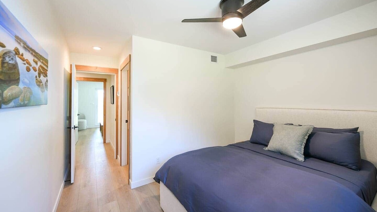 Photo of Bedroom in Hornby Island