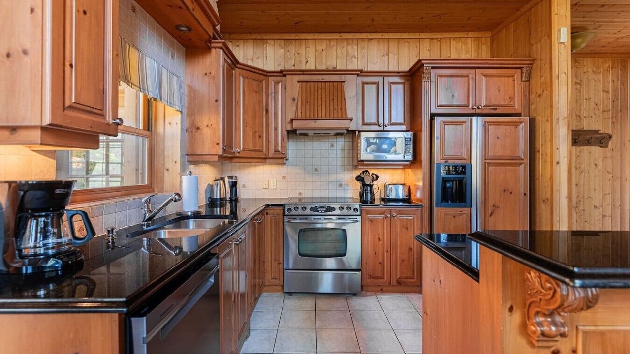 Photo of Kitchen in Fiddler Lake Resort
