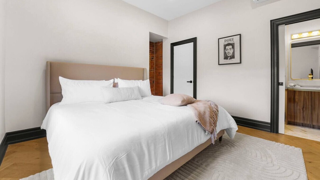 Photo of Bedroom in Salem