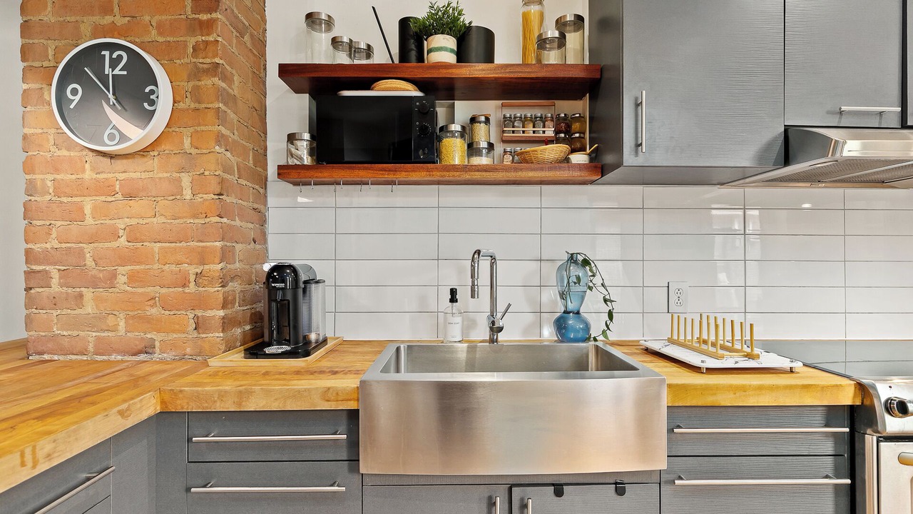 Photo of Kitchen in De Lorimier
