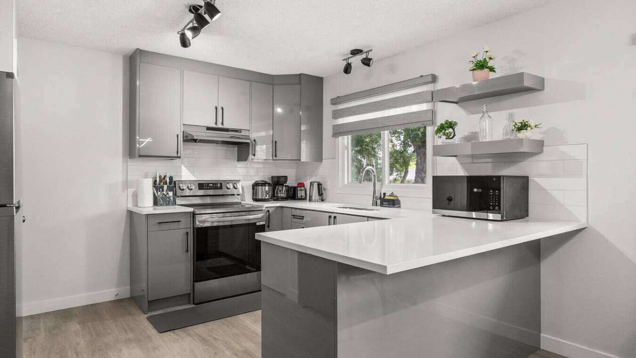 Photo of Kitchen in Southeast Calgary