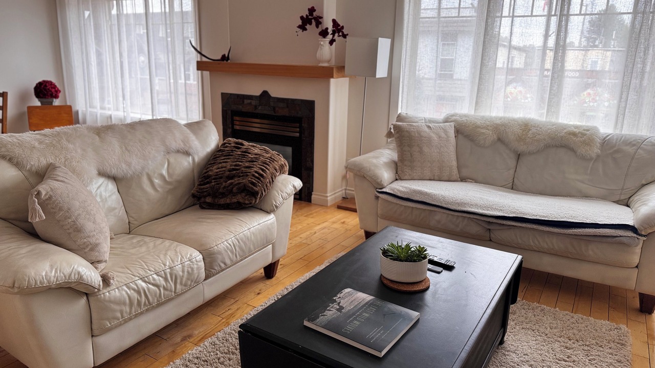 Photo of Livingroom in Smithers