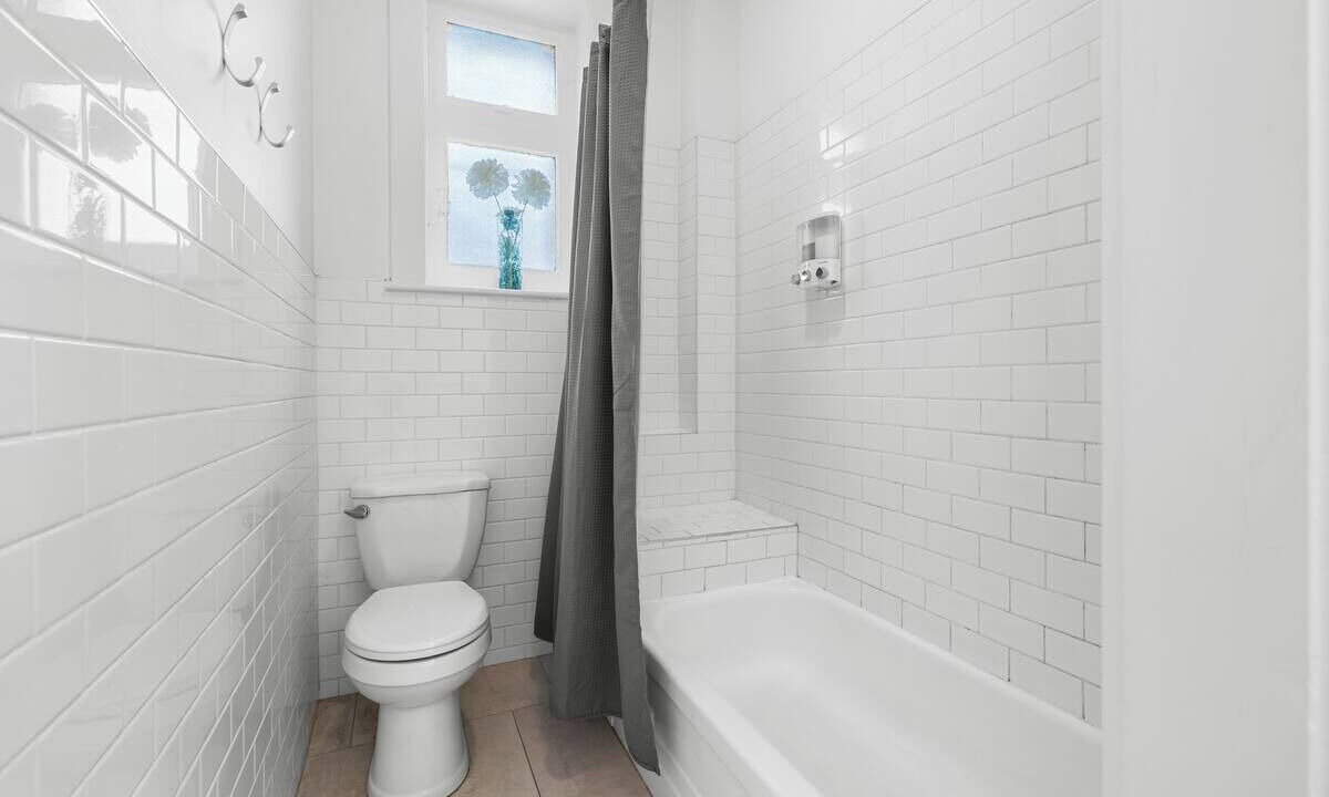 Photo of Bathroom in Cap-Blanc