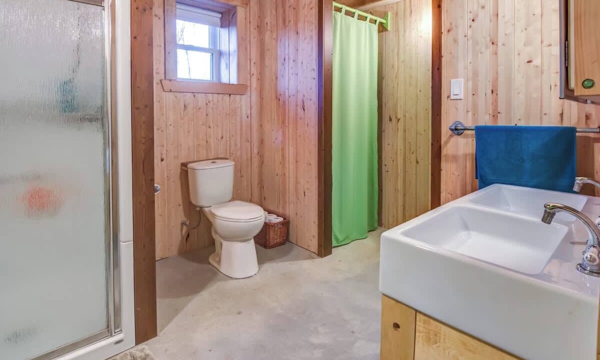 Photo of Bathroom in Maria-Chapdelaine