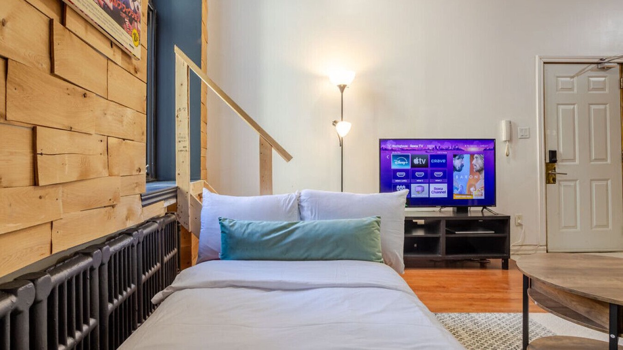 Photo of Bedroom in Old Montreal