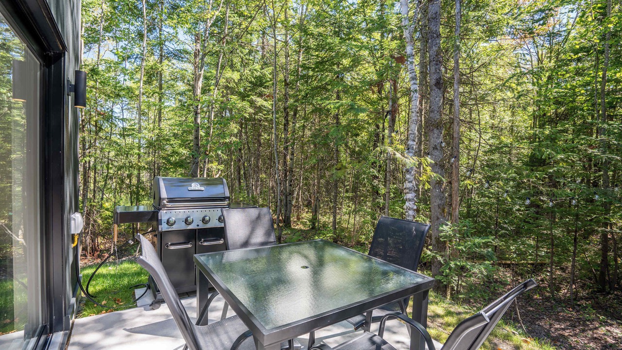 Photo of Outdoor in Adstock