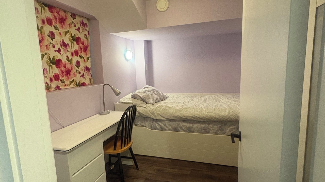Photo of Bedroom in Gordon Head
