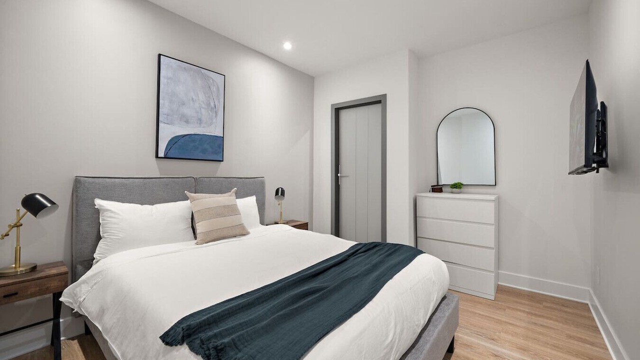 Photo of Bedroom in Old Montreal