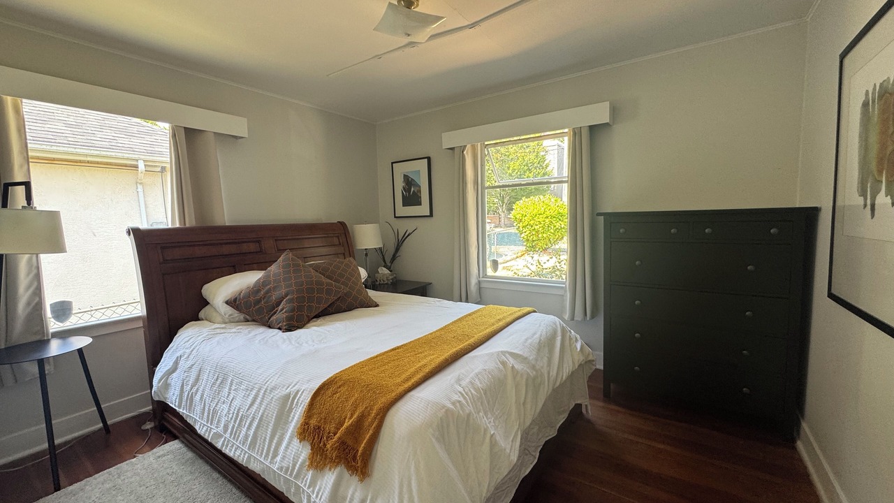 Photo of Bedroom in Inner Harbour
