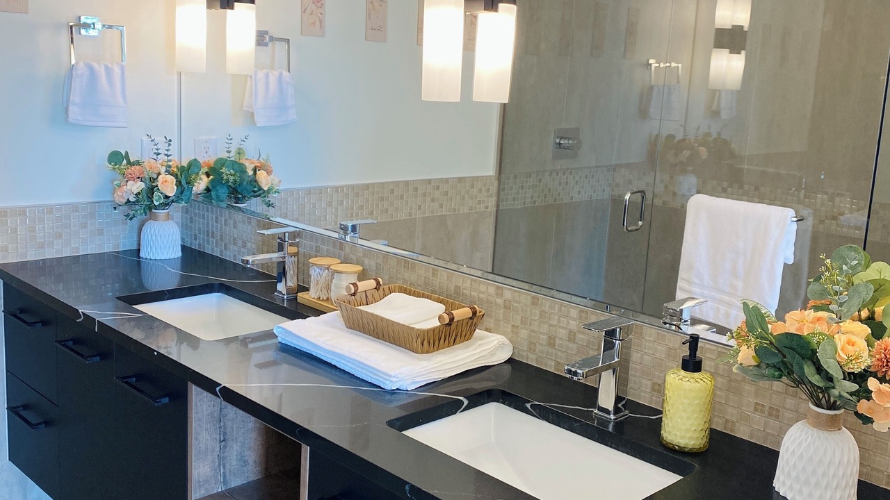 Photo of Bathroom in Jasper Place