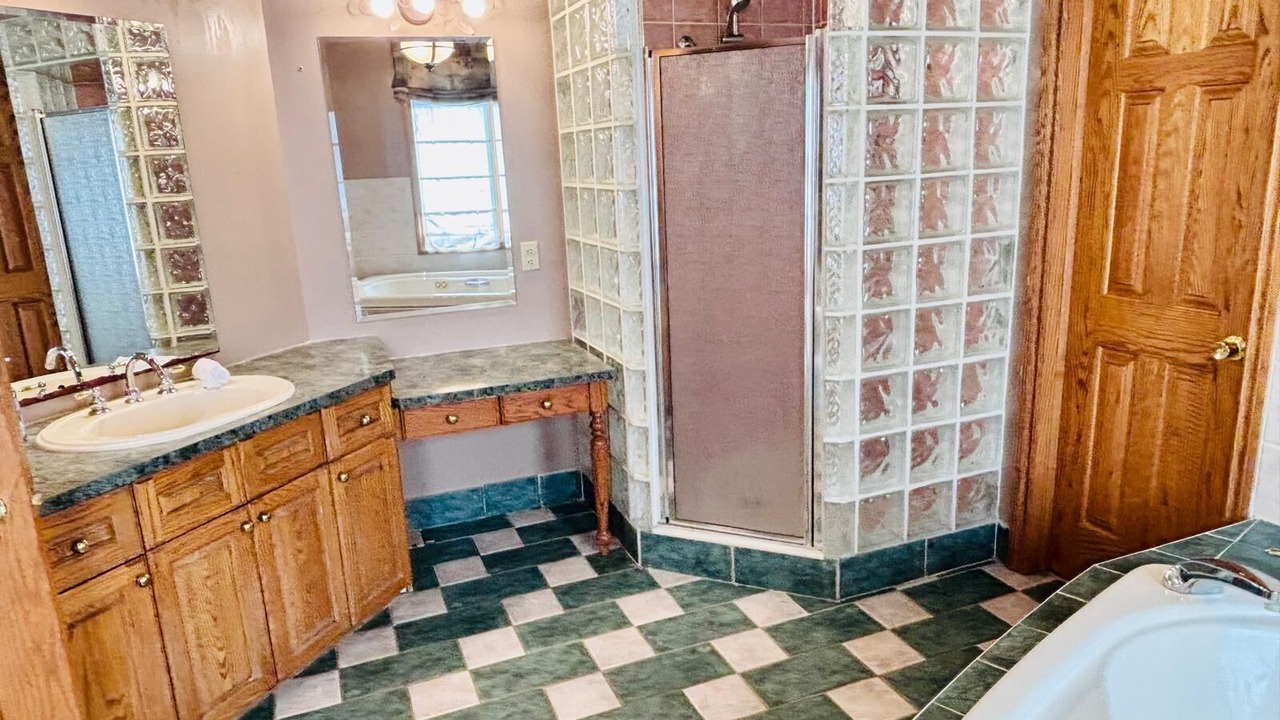 Photo of Bathroom in Wasaga Beach