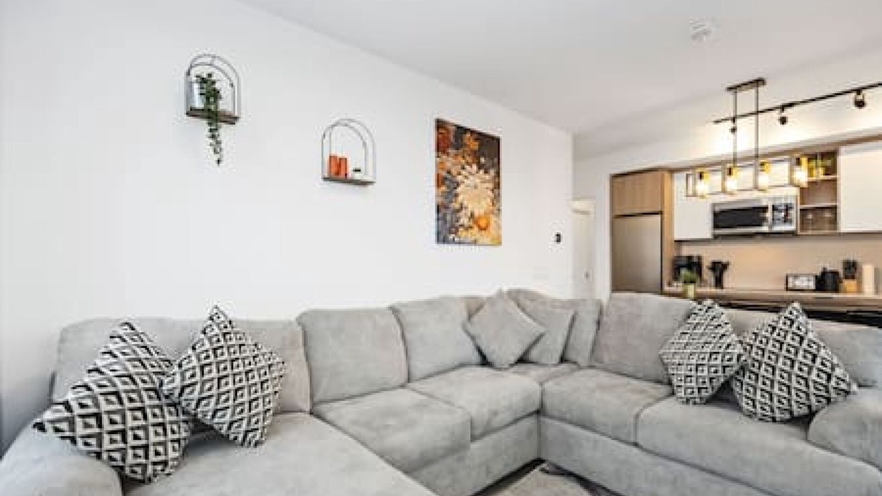 Photo of Livingroom in The Queensway
