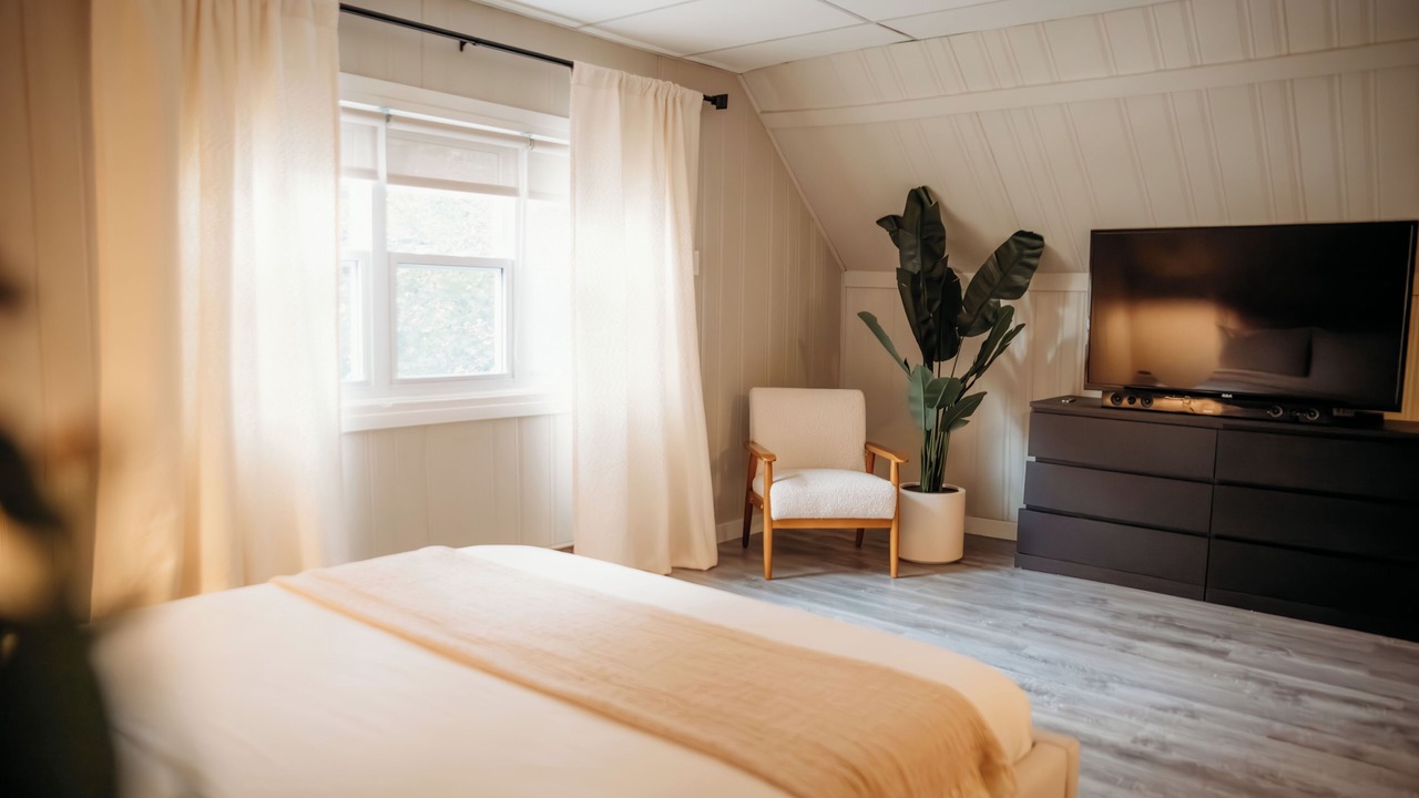 Photo of Bedroom in Belleville