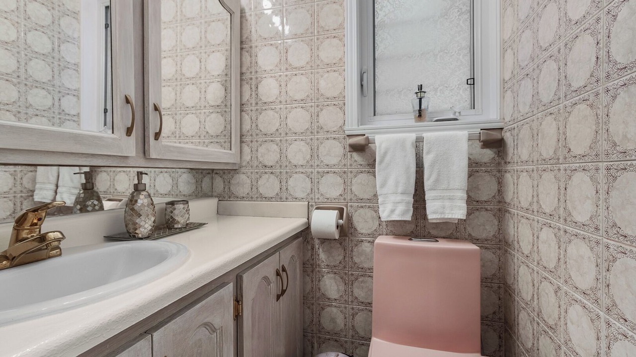 Photo of Bathroom in Desjardins