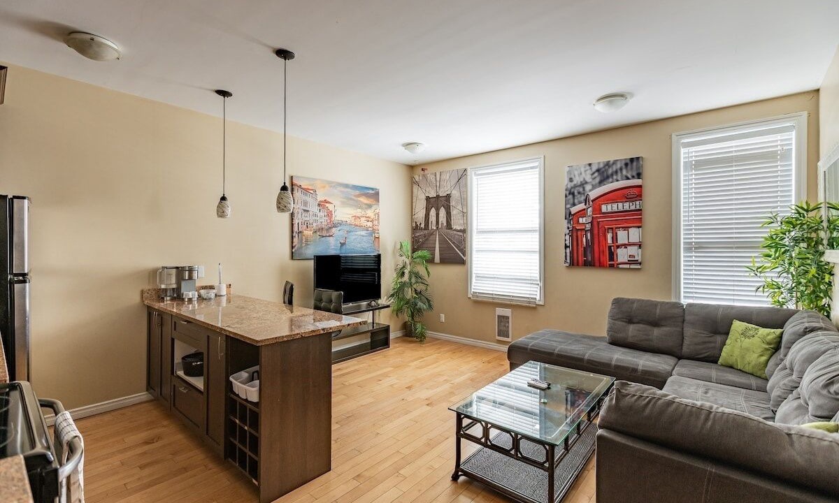 Photo of Livingroom in Sandy Hill
