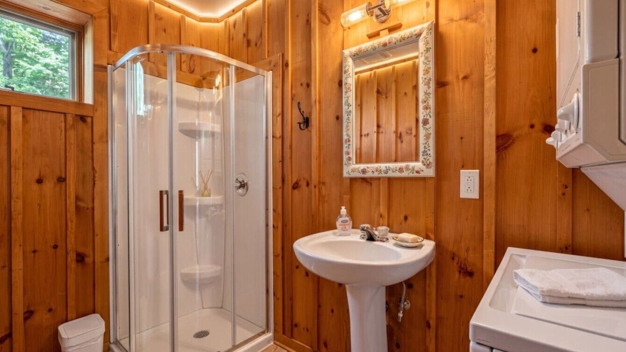 Photo of Bathroom in Lac Superieur Village