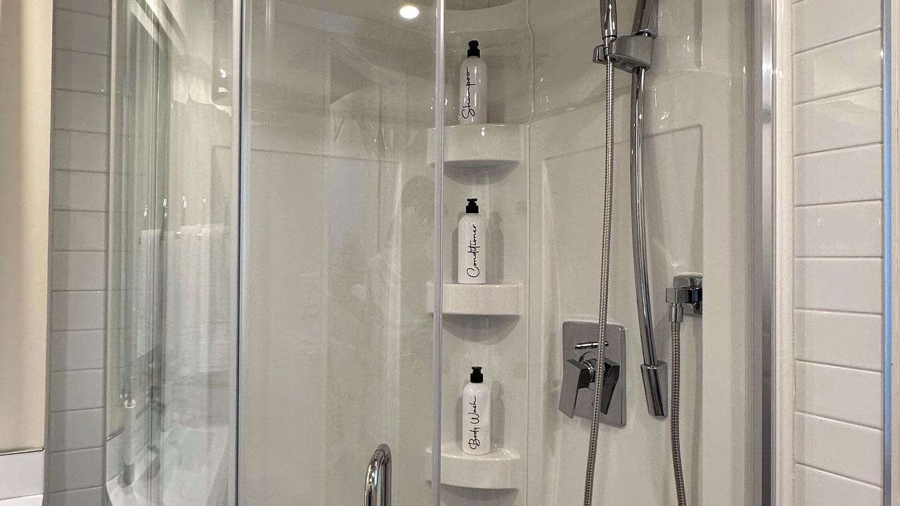 Photo of Bathroom in Hollyburn