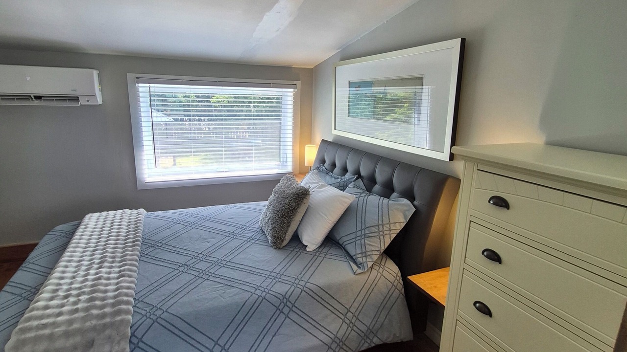 Photo of Bedroom in Sauble Beach