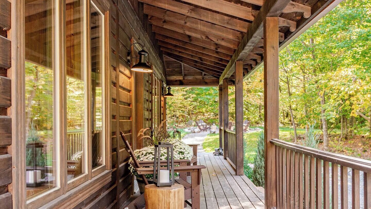 Photo of Patio Balcony in Val-des-Lacs