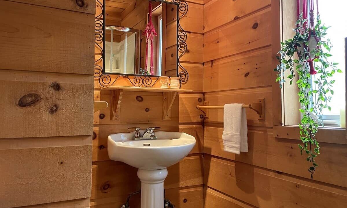 Photo of Bathroom in Notre-Dame-de-la-Merci