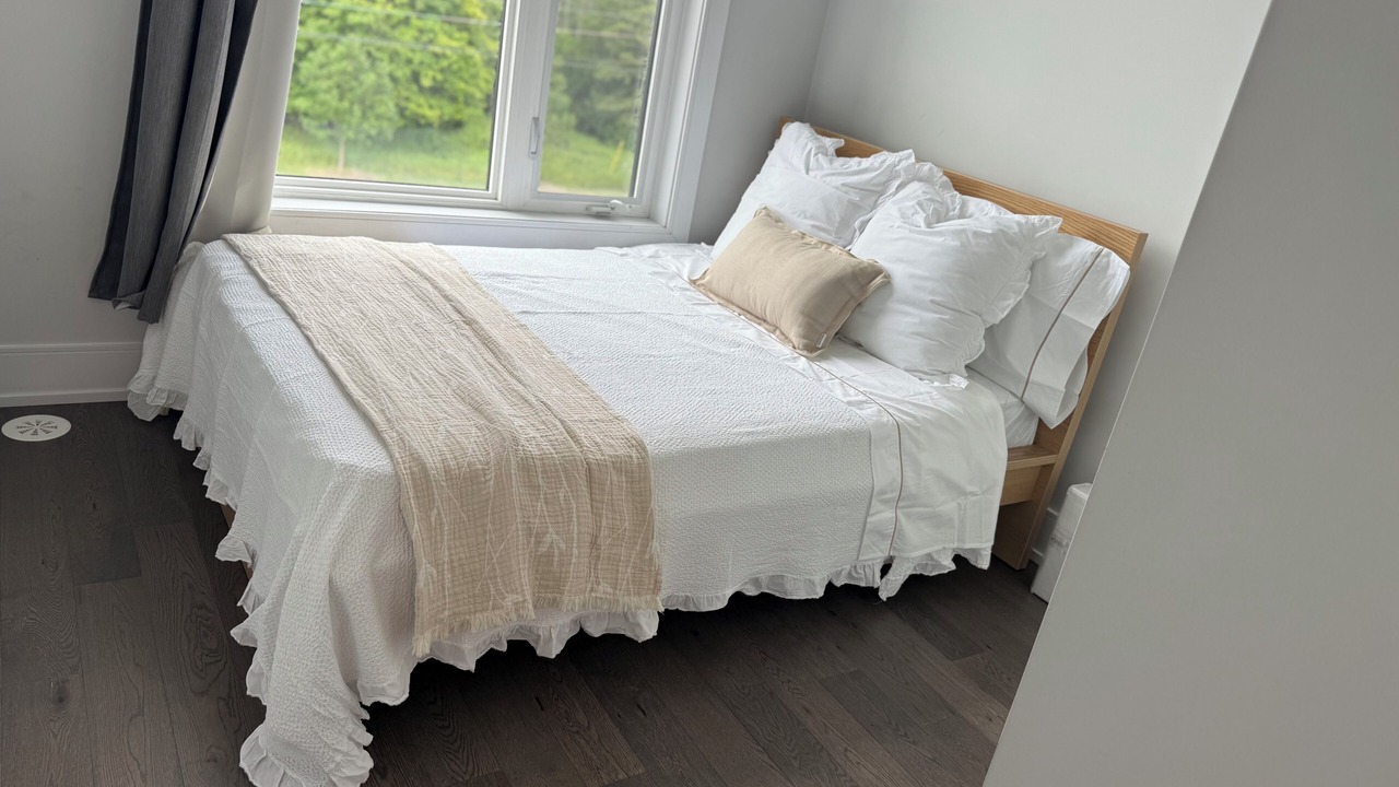 Photo of Bedroom in Elder Mills