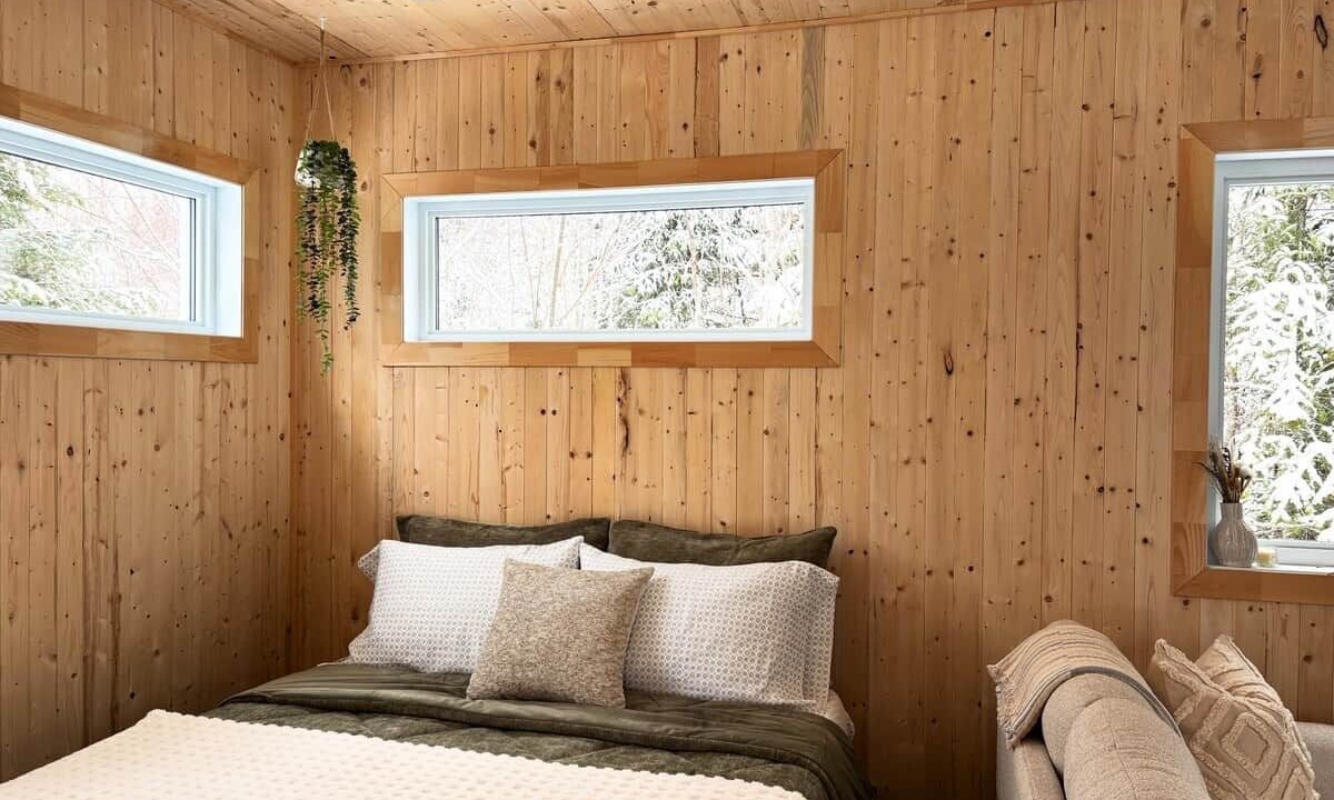 Photo of Bedroom in St-Augustin-de-Woburn