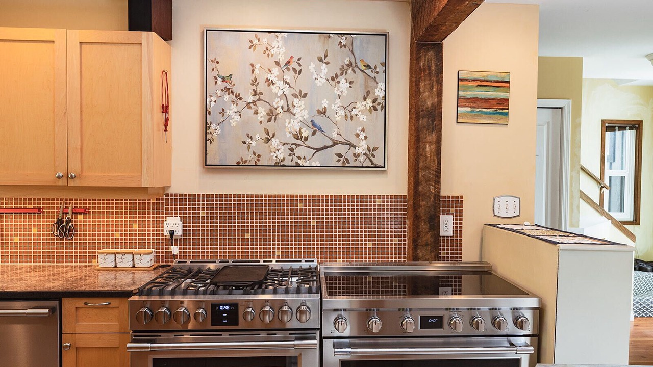 Photo of Kitchen in Juan de Fuca Electoral Area