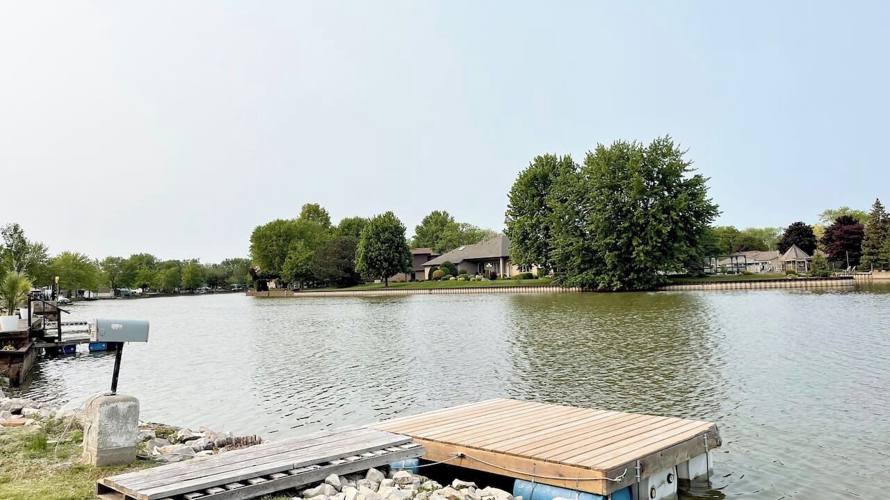 Photo of Outdoor in Lakeshore